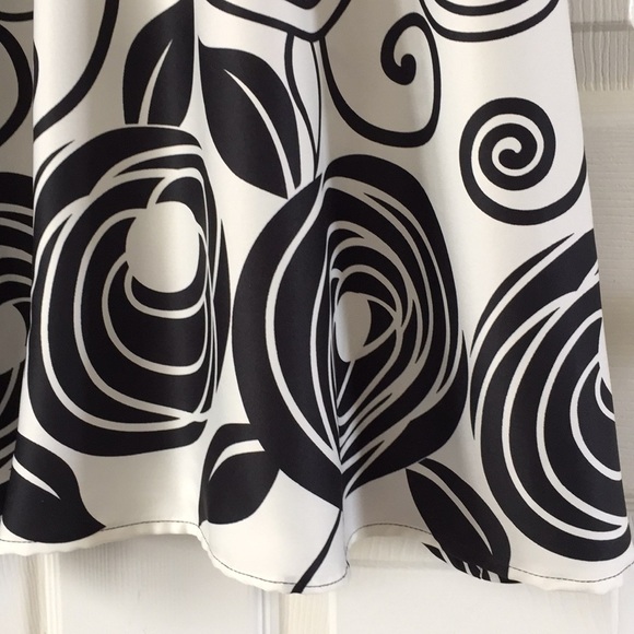 Black & White embellished Dress by Love & Love - Picture 4 of 8